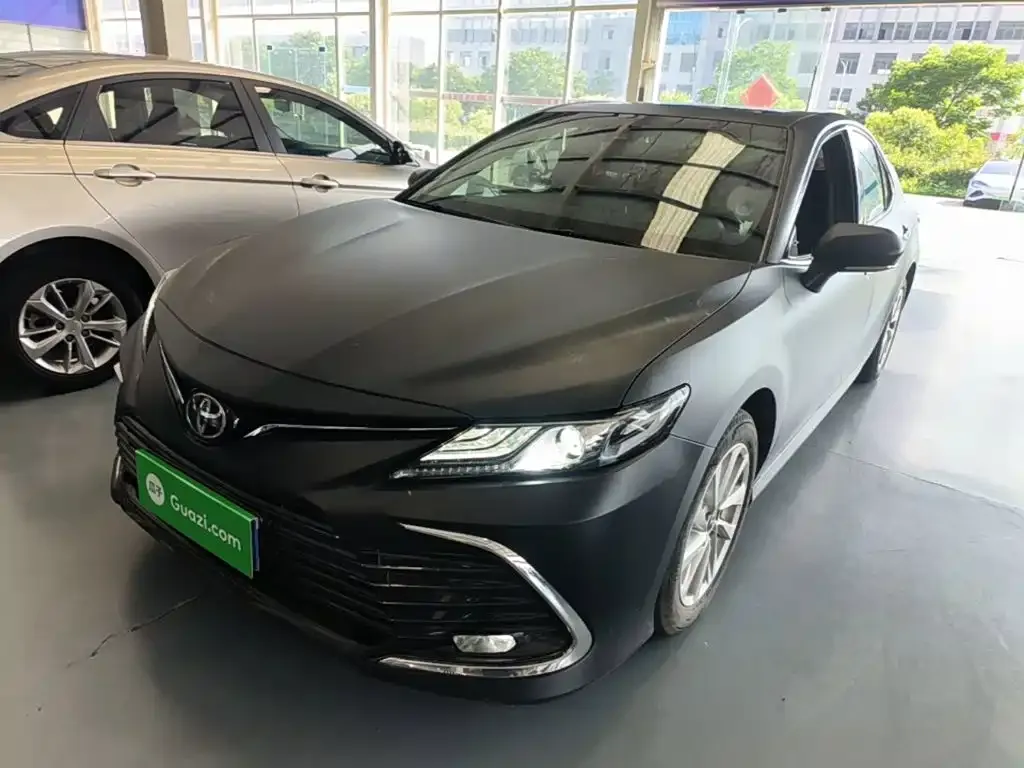 Toyota Camry — фото 7