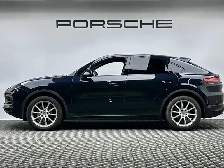 Porsche Cayenne — фото 8