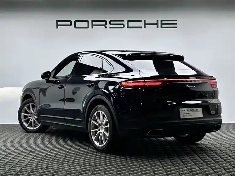 Porsche Cayenne — фото 6