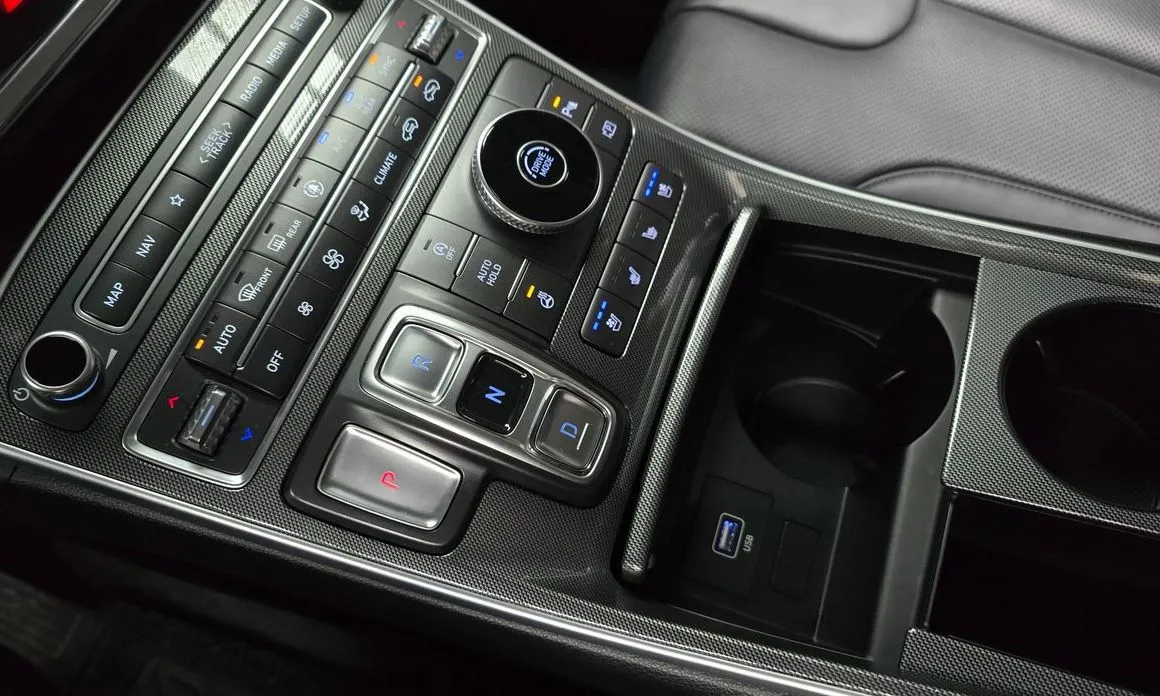 Hyundai Santafe — фото 9