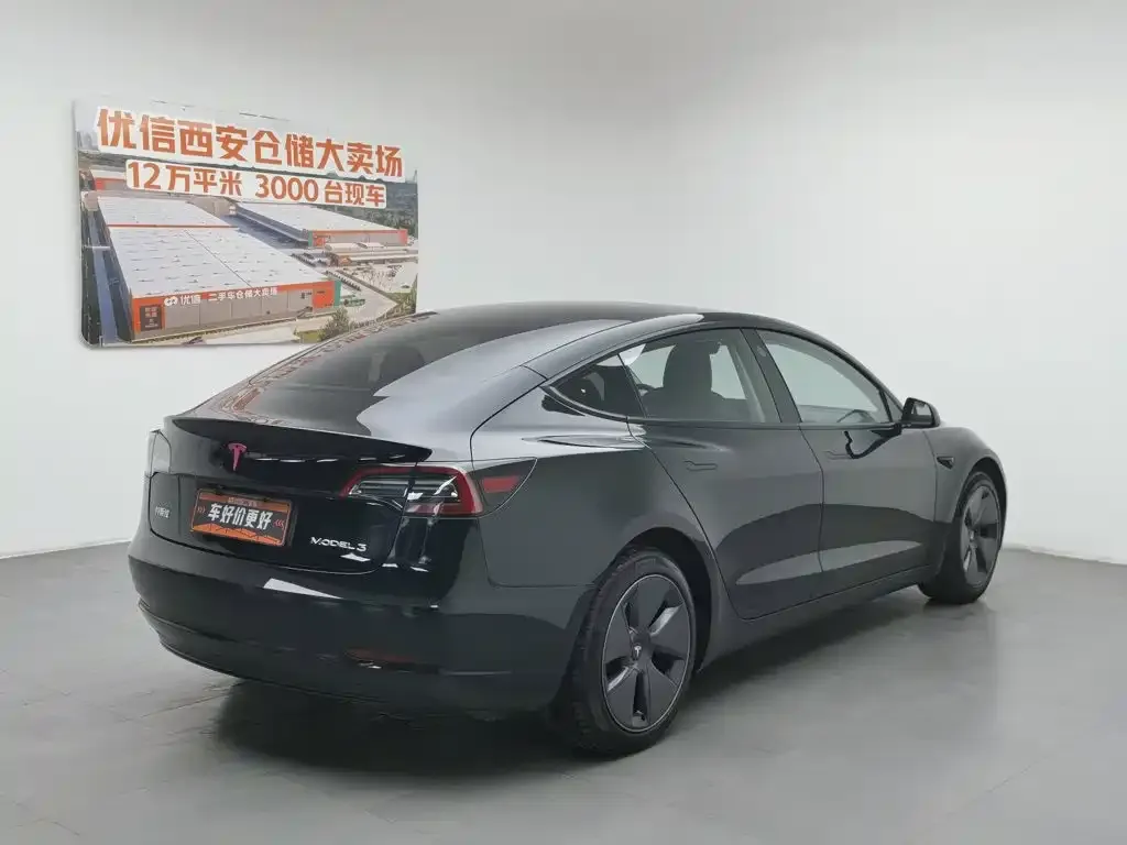 Tesla Model 3 — фото 3