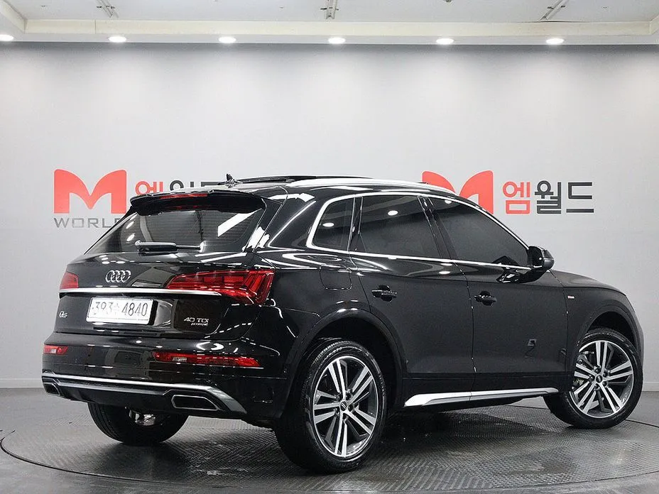 Audi Q5 — фото 6