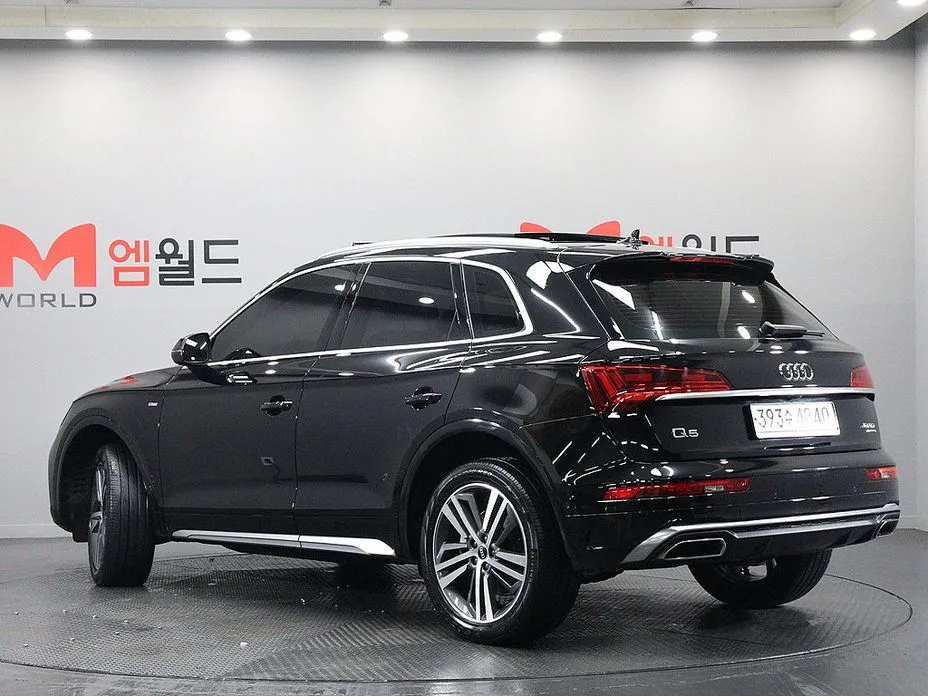Audi Q5 — фото 10
