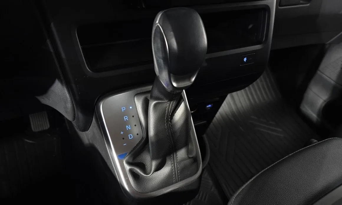 Hyundai Staria 2025 из KR, фото 8