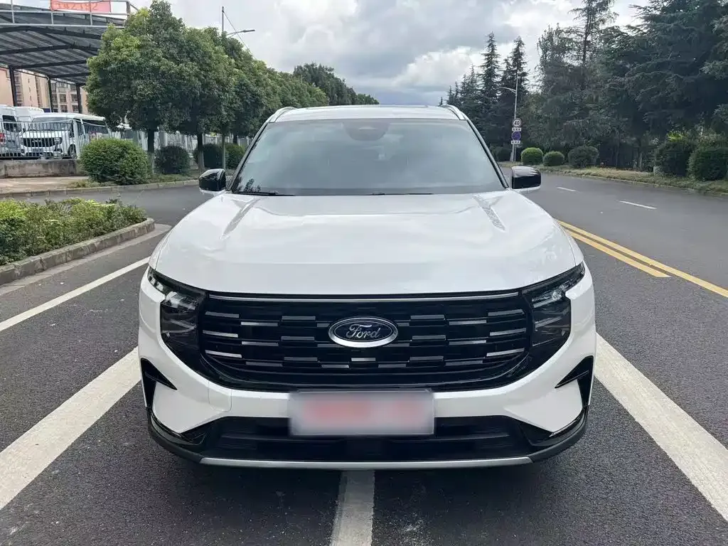 Ford Edge — фото 8