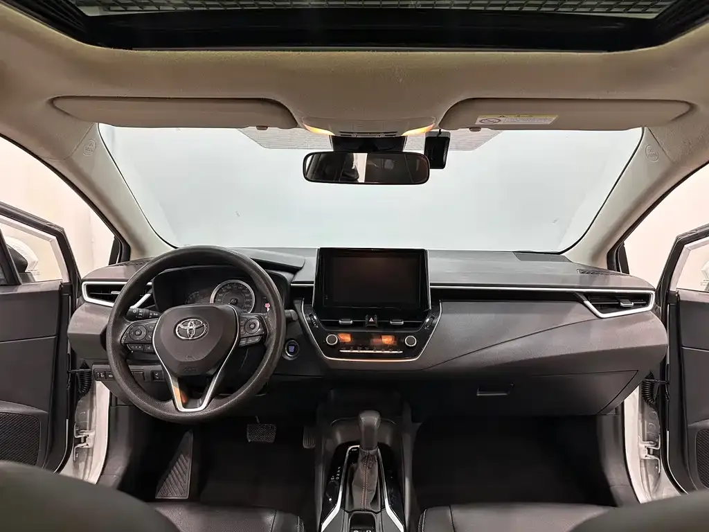 Toyota Corolla — фото 2