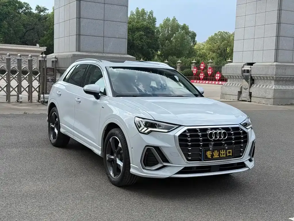 Audi Q3 — фото 5