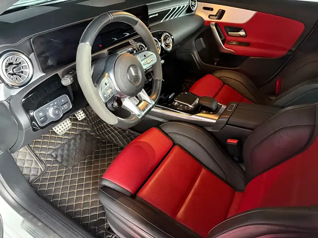Mercedes-Benz CLA AMG — фото 2