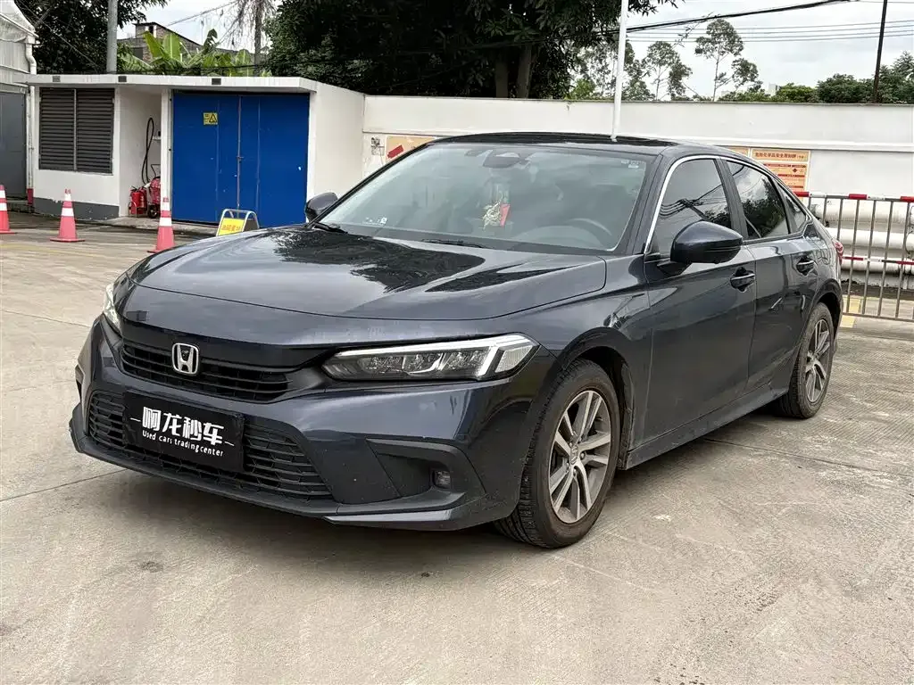 Honda Civic — фото 1