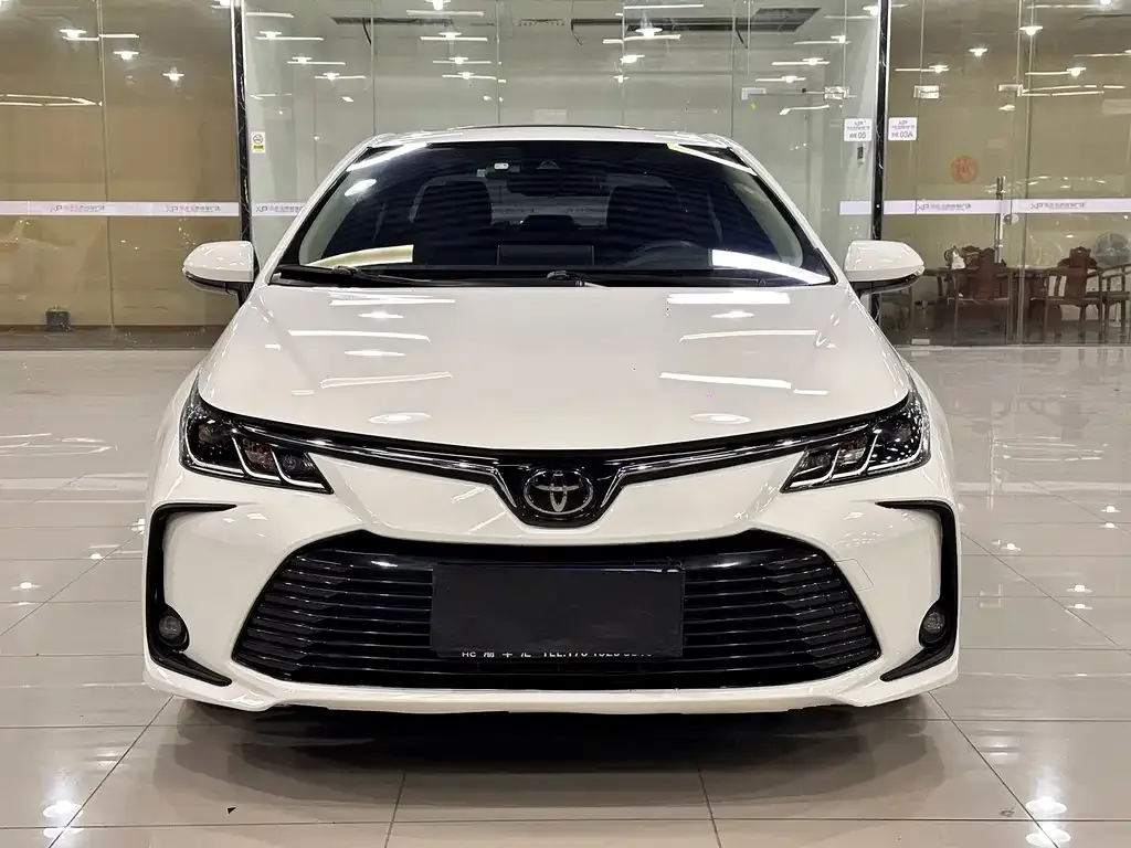 Toyota Corolla — фото 2