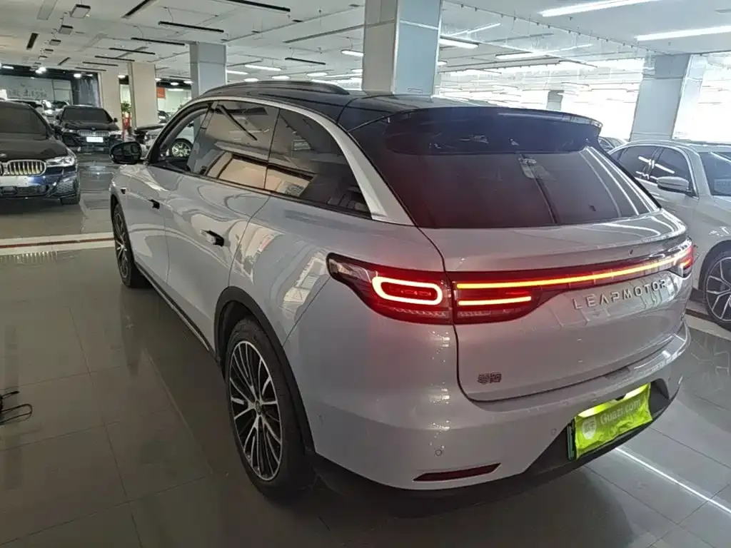 Leapmotor C11 — фото 10