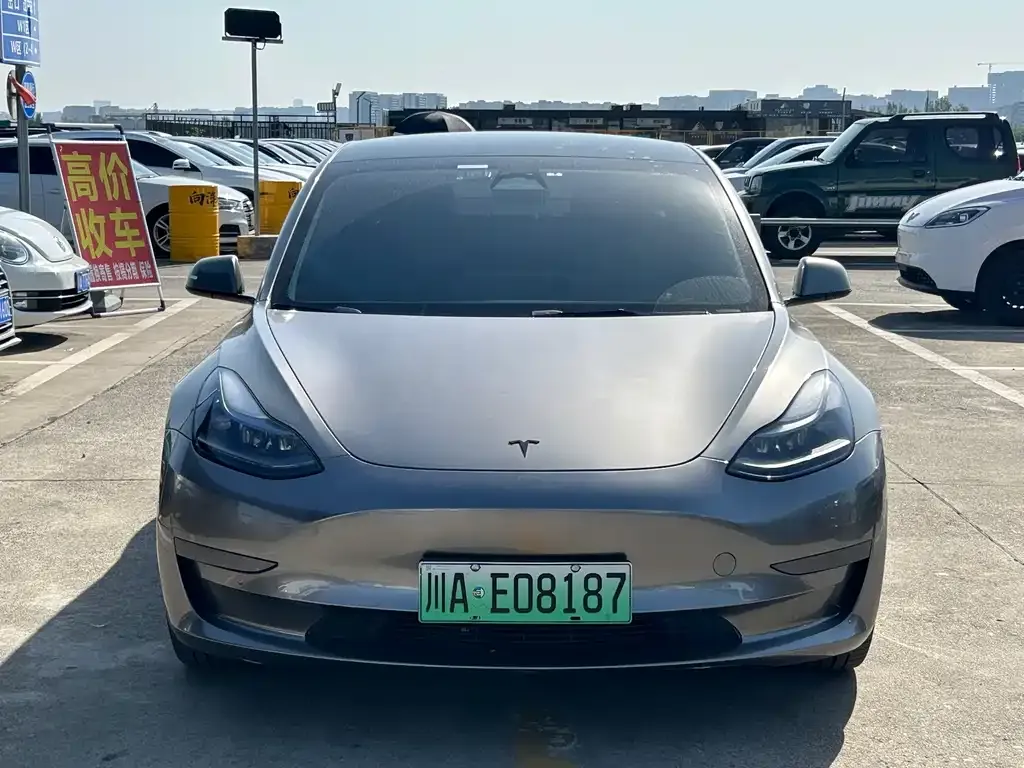 Tesla Model 3 — фото 3