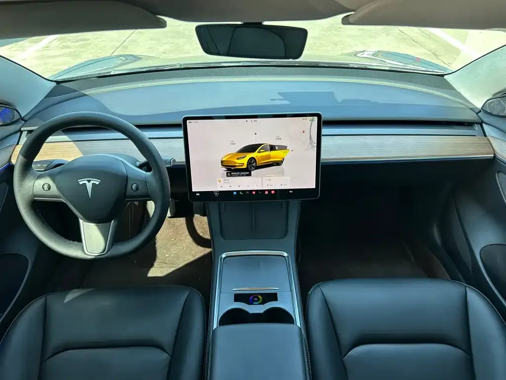 Tesla Model 3 — фото 6
