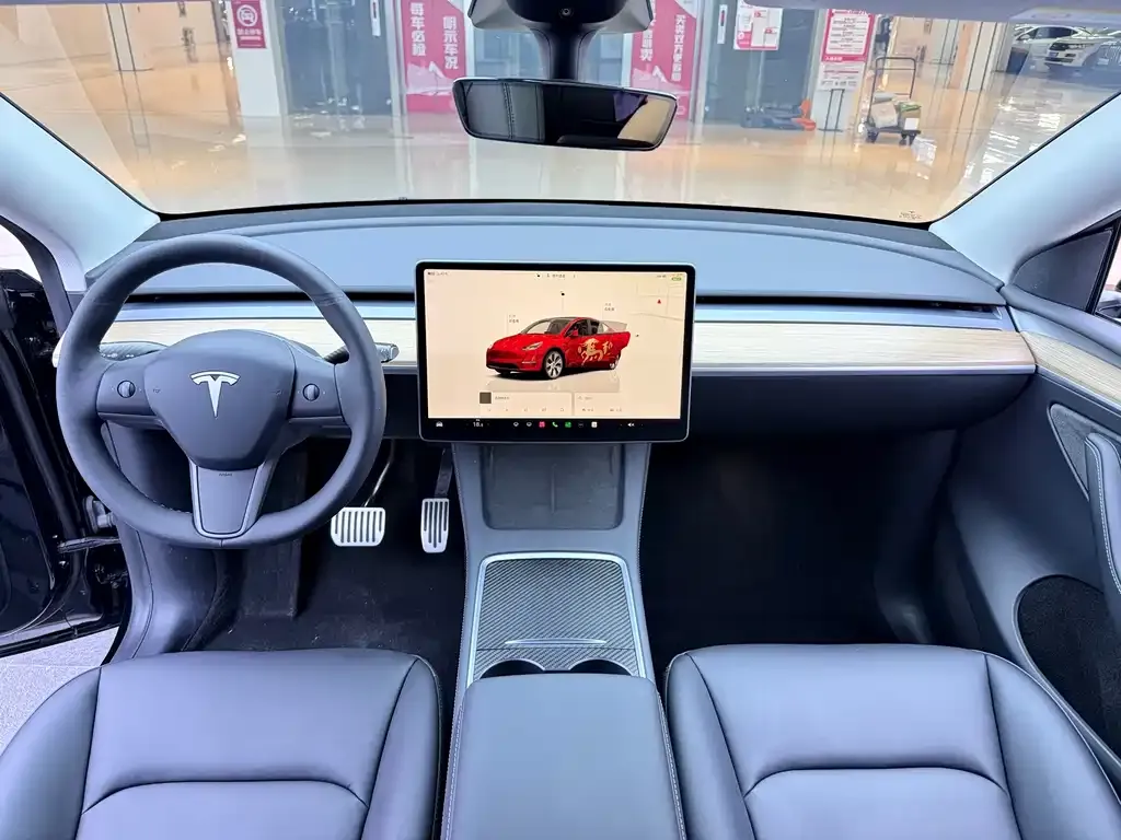 Tesla Model Y — фото 4