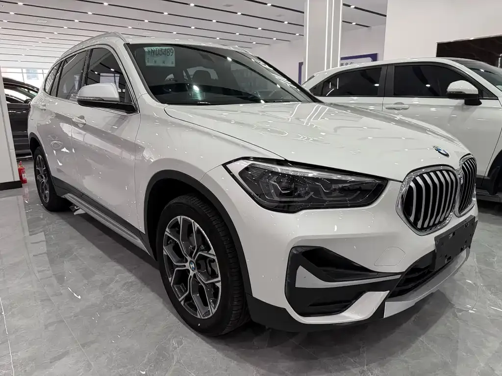 BMW X1 — фото 10