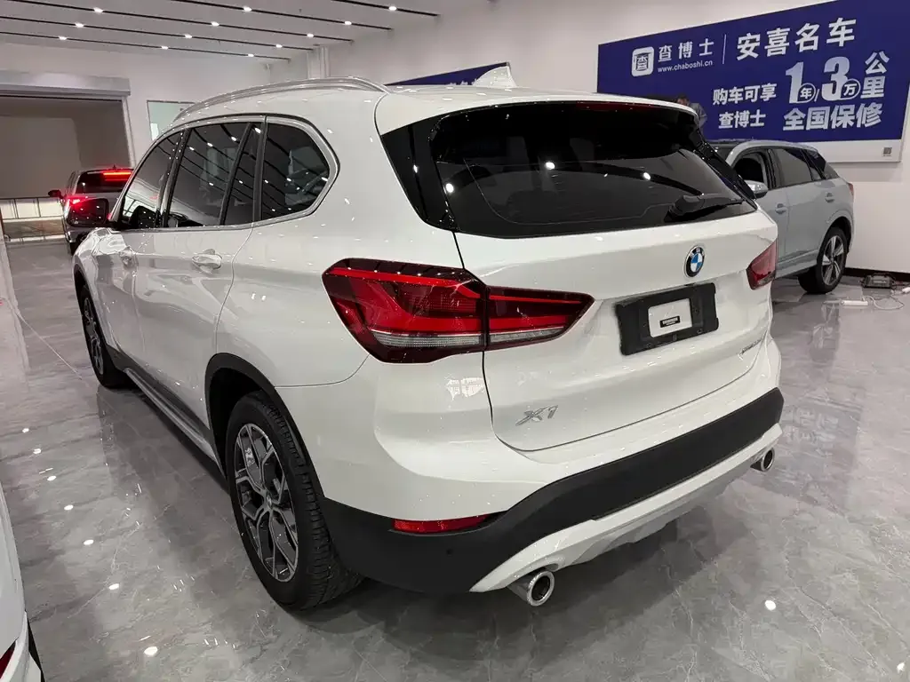 BMW X1 — фото 8