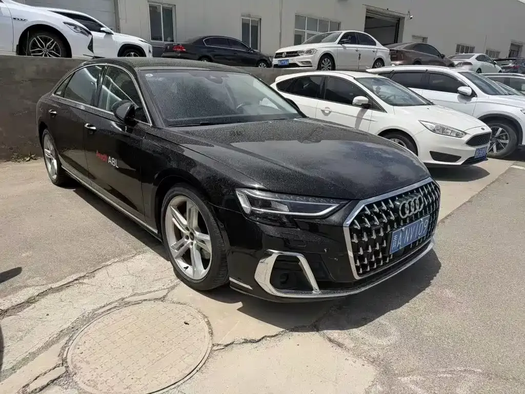 Audi A8 — фото 4