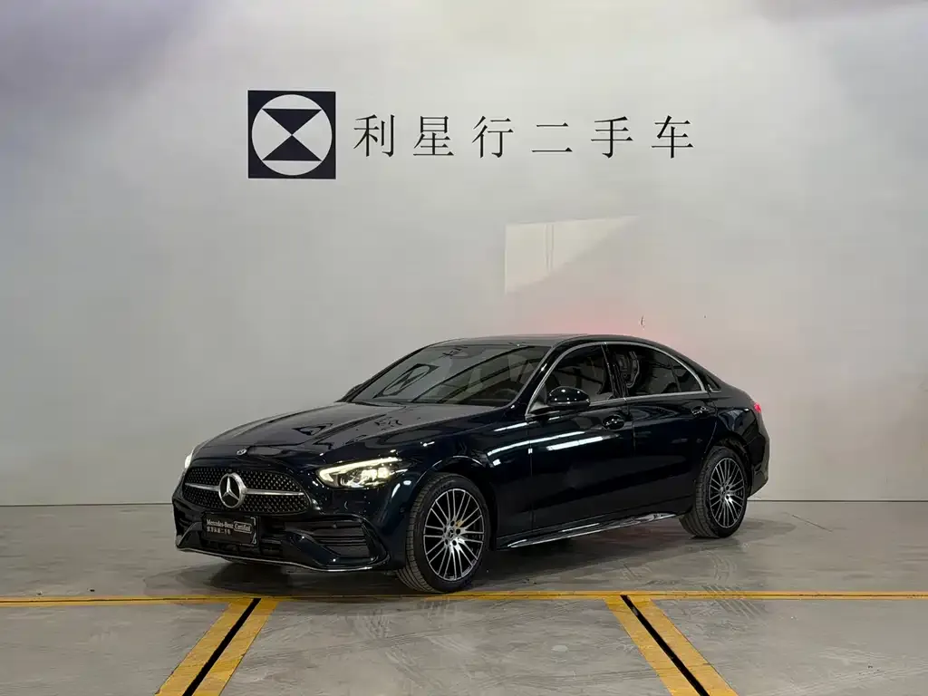 Mercedes-Benz C-Class — фото 1