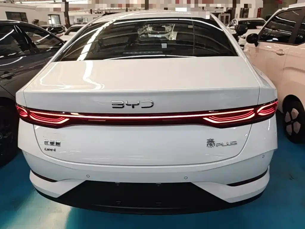 BYD Qin PLUS — фото 8