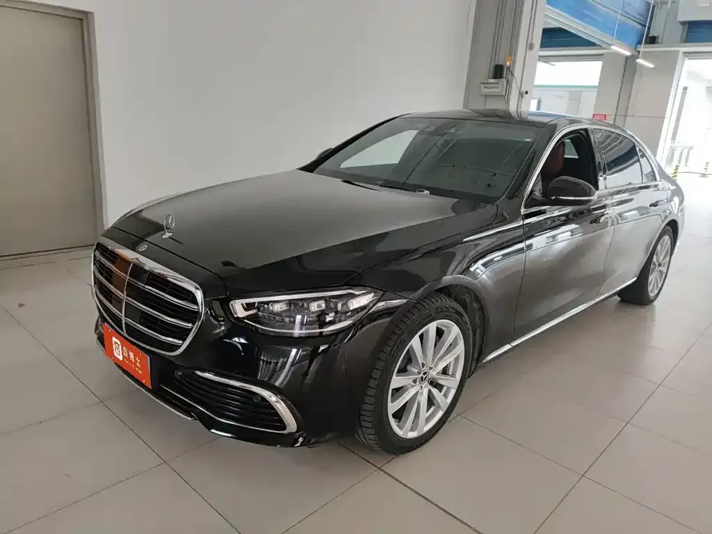 Mercedes-Benz S-Class — фото 1