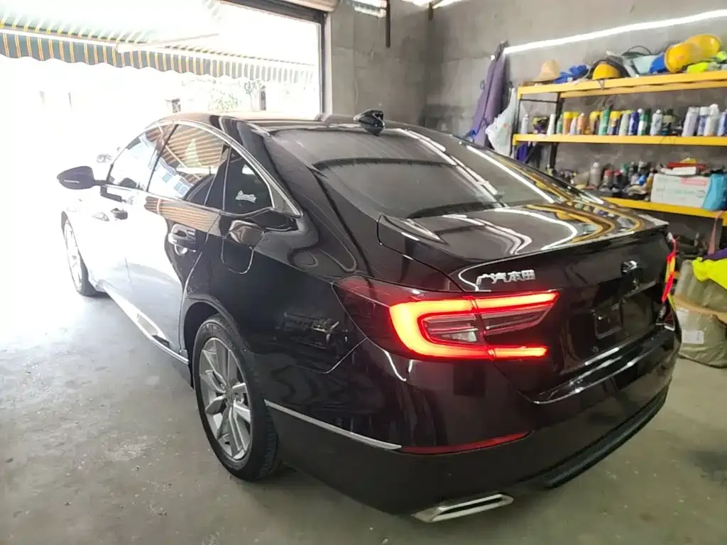 Honda Accord — фото 5
