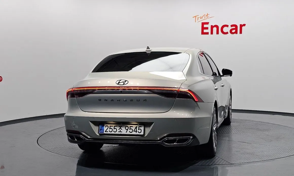 Hyundai Grandeur — фото 3
