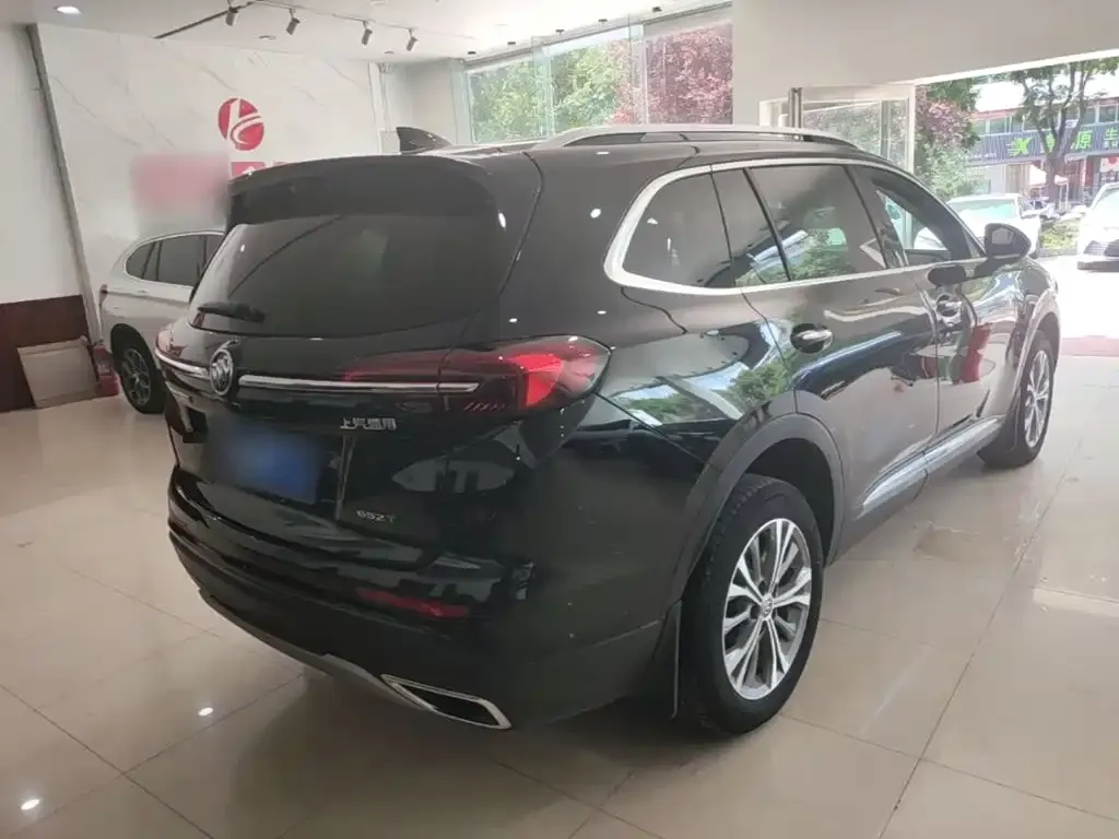 Buick Envision Plus — фото 5