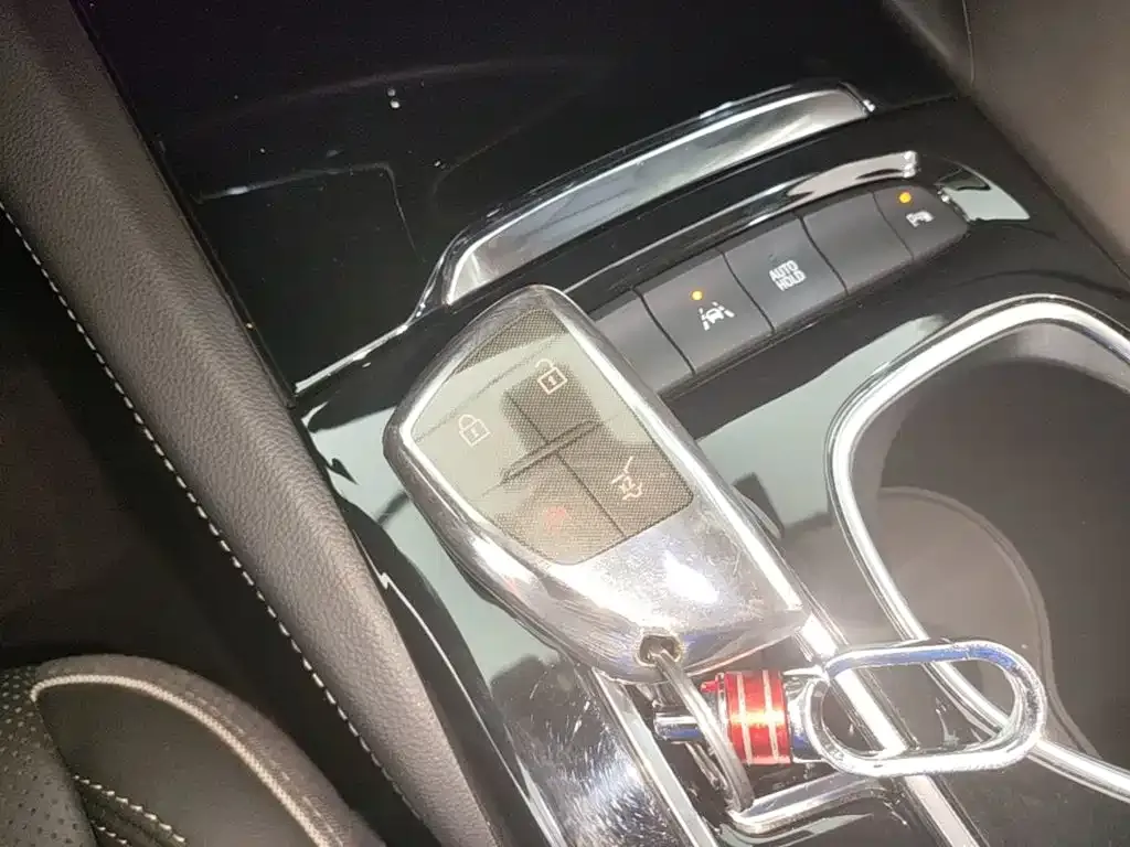 Buick Envision Plus — фото 6