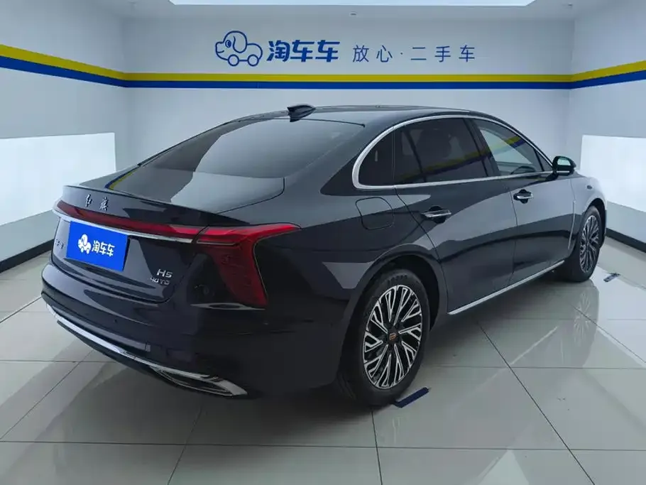 Hongqi H5 — фото 2