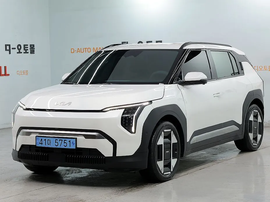 Kia EV3 — фото 1