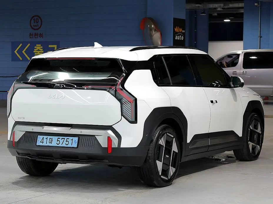Kia EV3 — фото 3