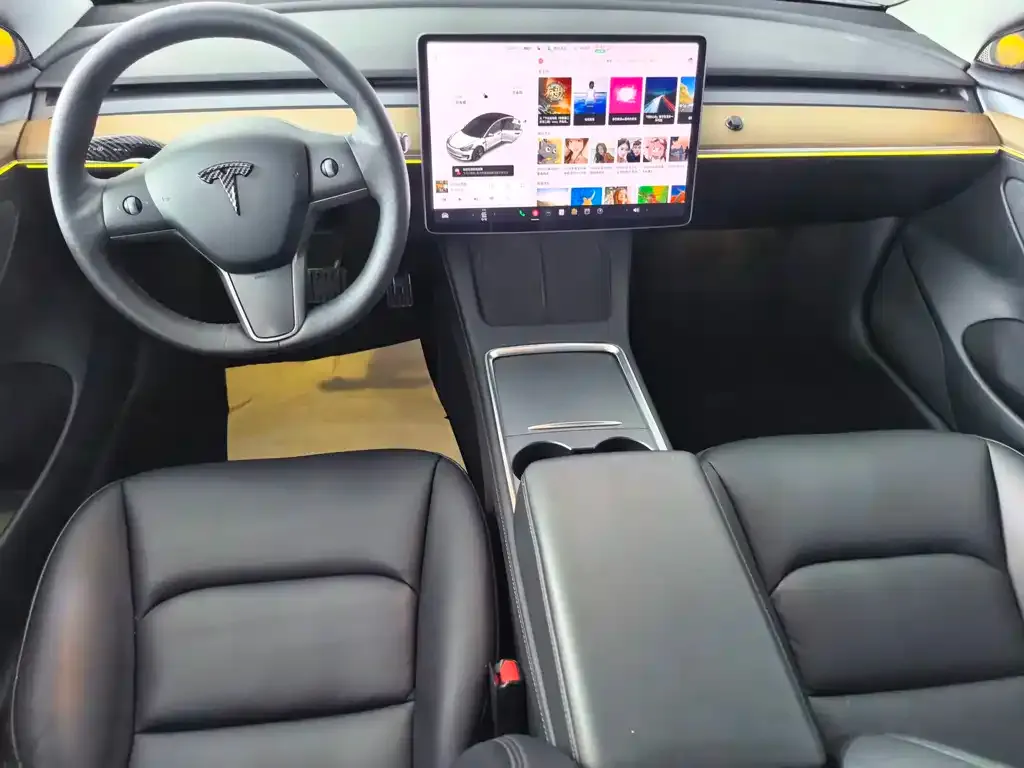 Tesla Model 3 — фото 2