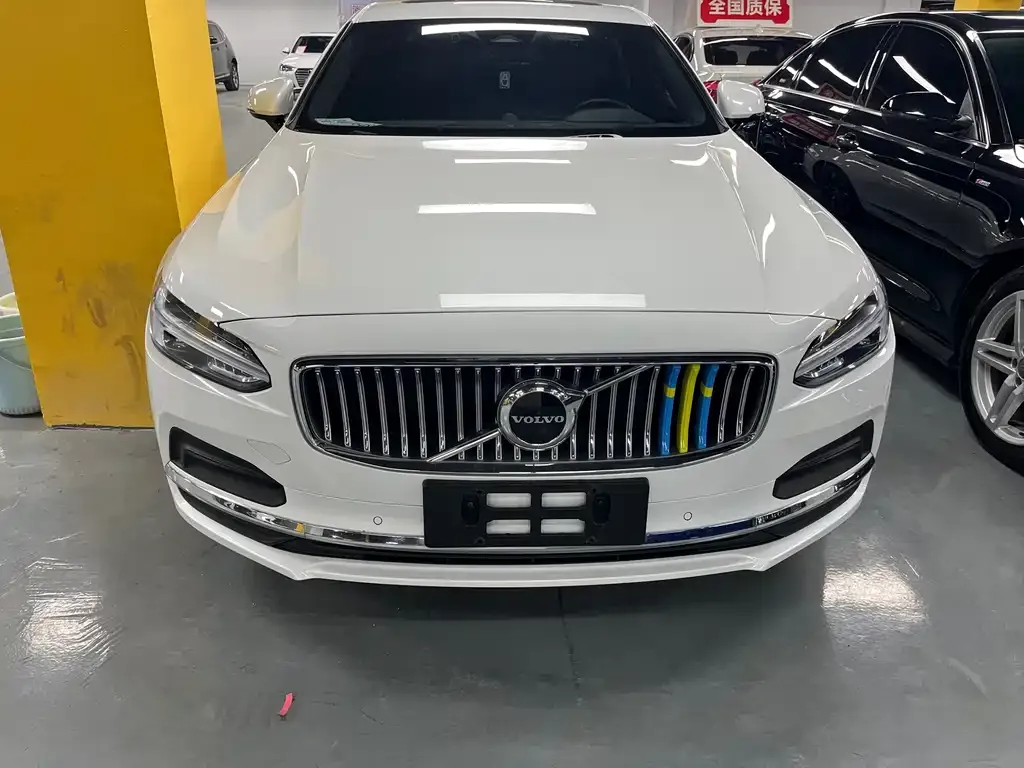 Volvo S90 — фото 9