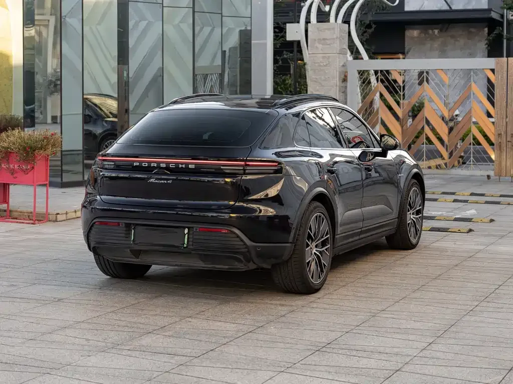 Porsche Macan EV — фото 5
