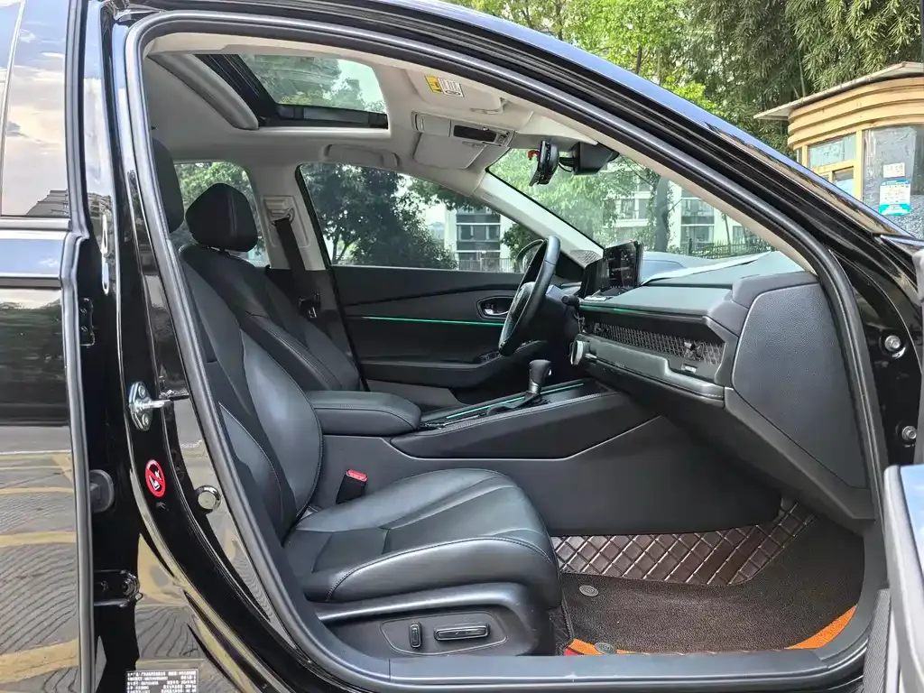 Honda Accord — фото 9