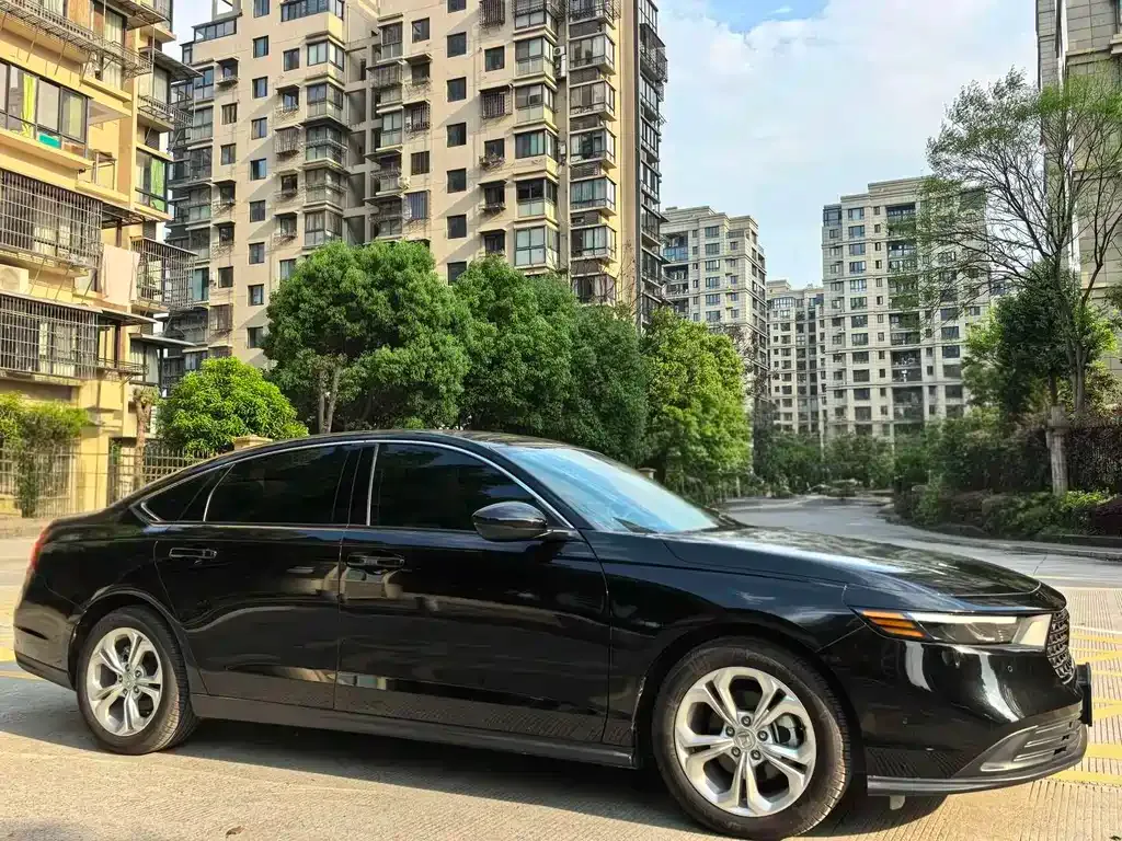 Honda Accord — фото 6