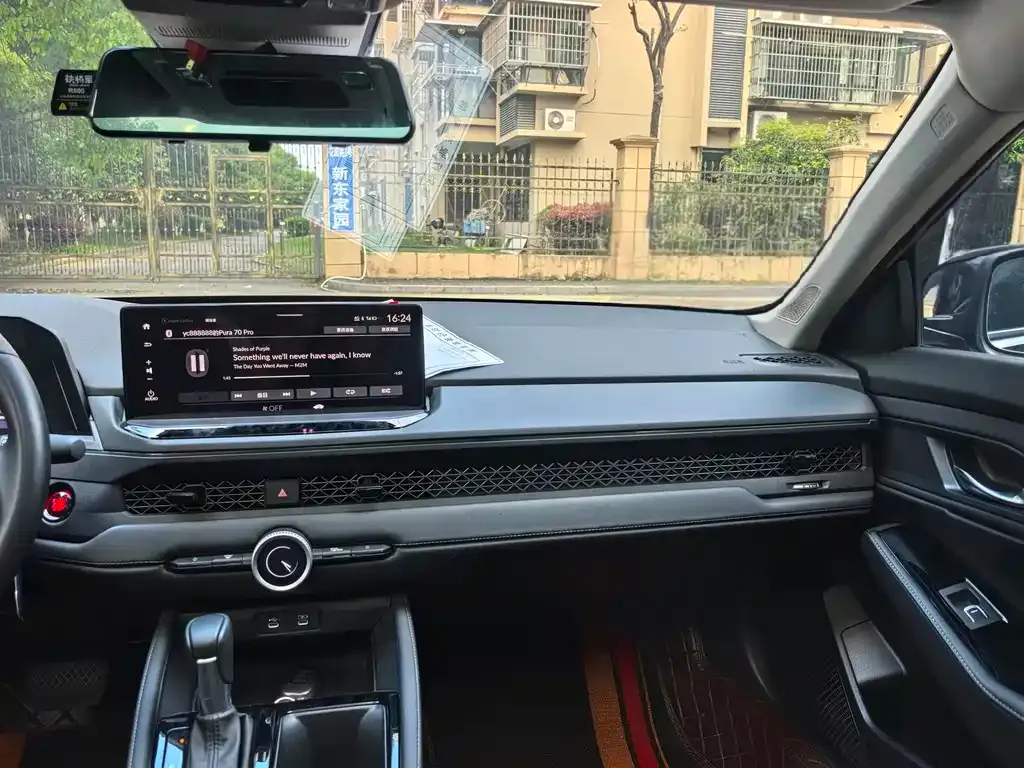 Honda Accord — фото 4