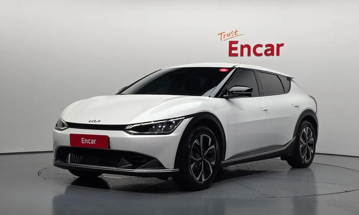 Kia EV6 — фото 1