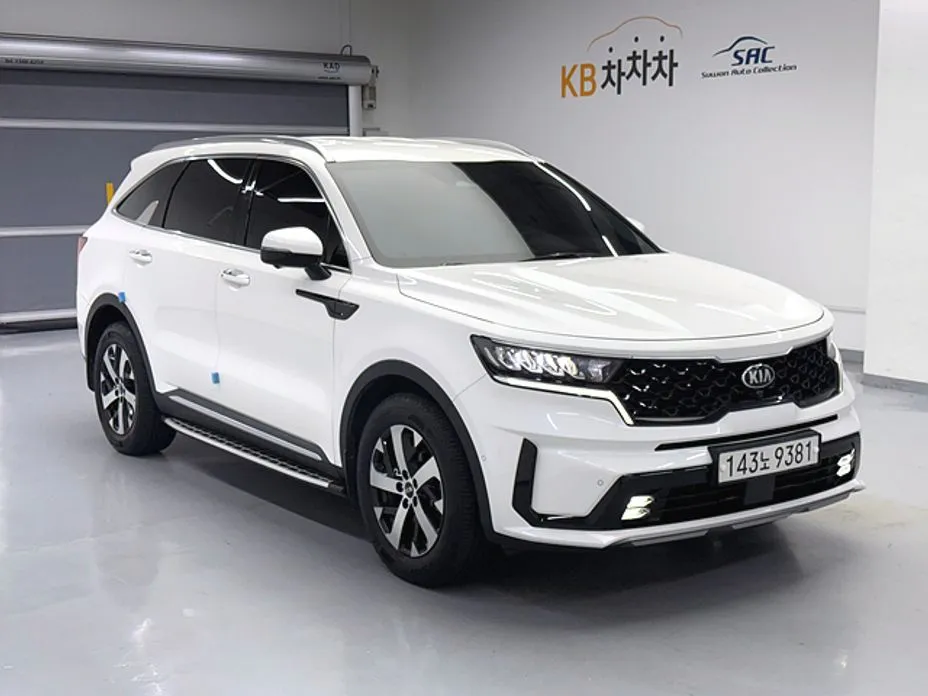 Kia Sorento — фото 7