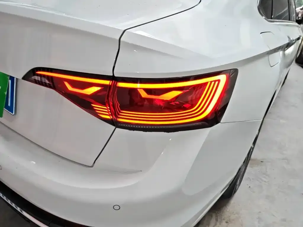 Volkswagen Sagitar 2022 из CN, фото 5