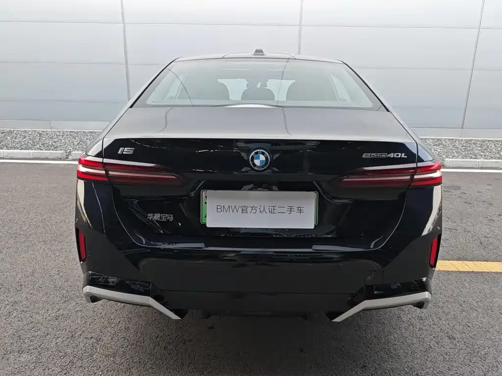 BMW i5 — фото 9
