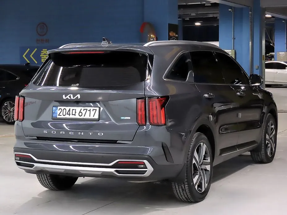 Kia Sorento — фото 6