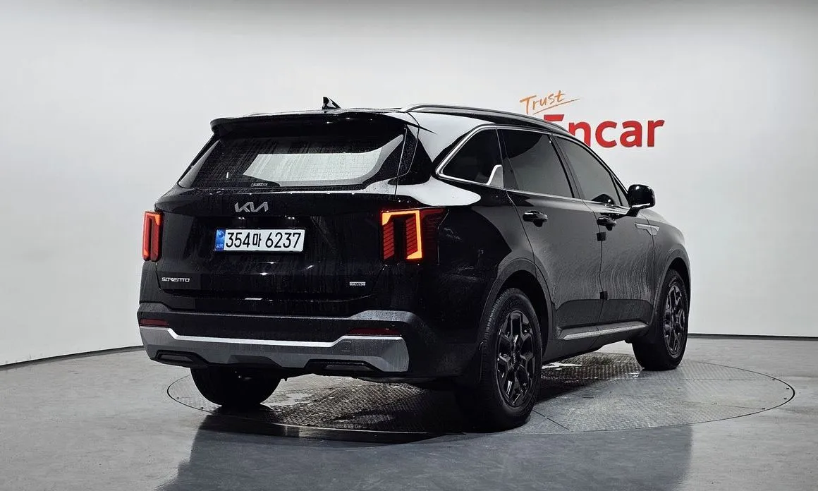 Kia Sorento — фото 6