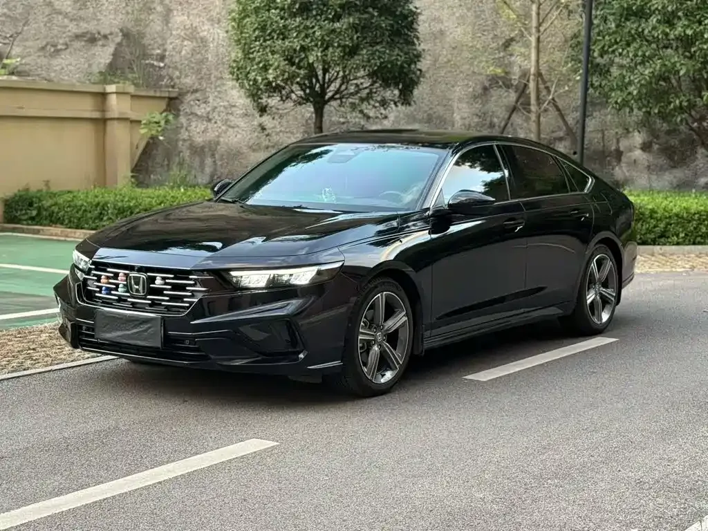 Honda Accord — фото 4