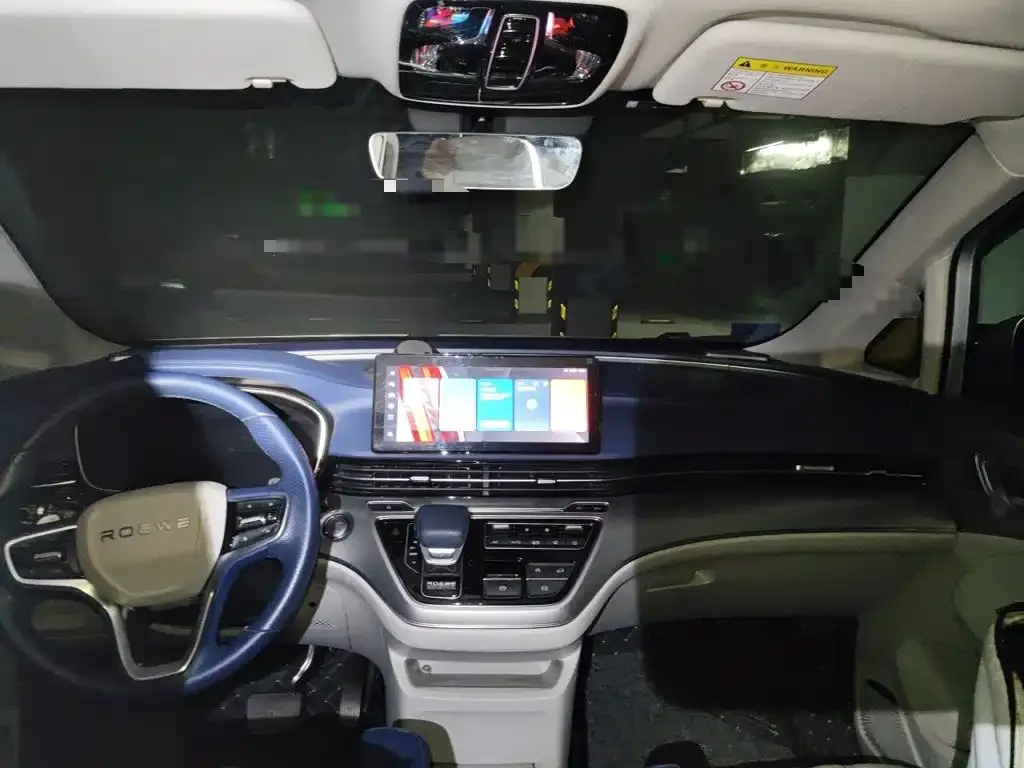 Roewe iMAX8 — фото 2