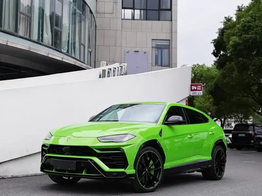 Lamborghini Urus 4.0T V8 1