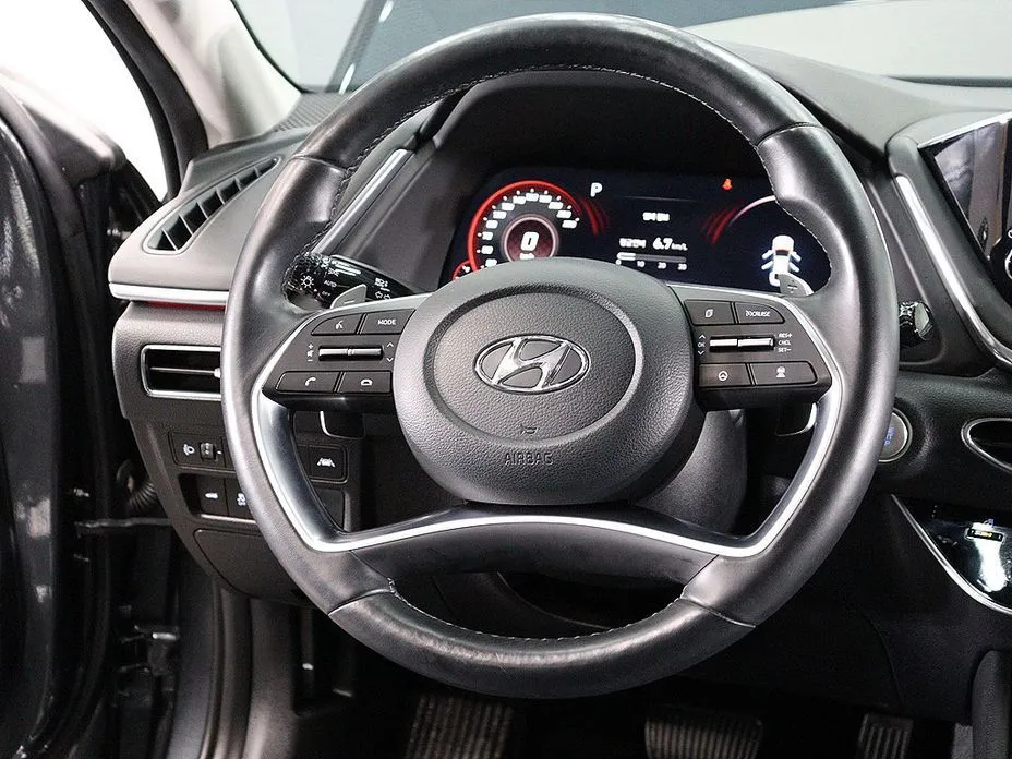 Hyundai Sonata — фото 9