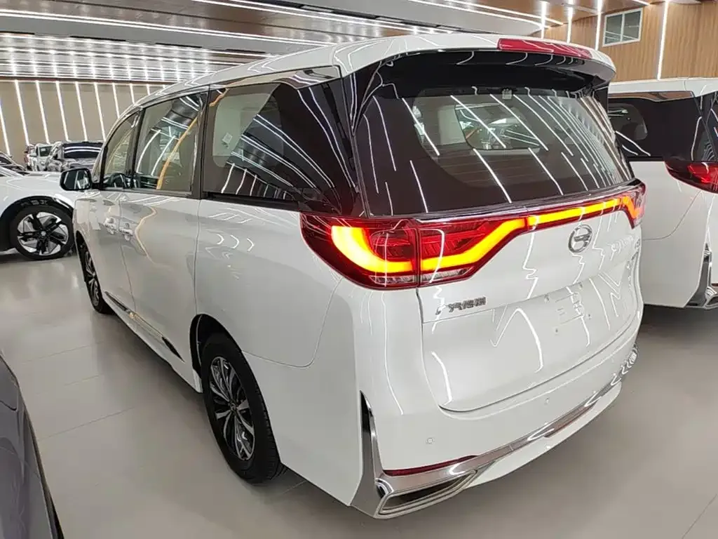 GAC Motor Trumpchi M8 — фото 9
