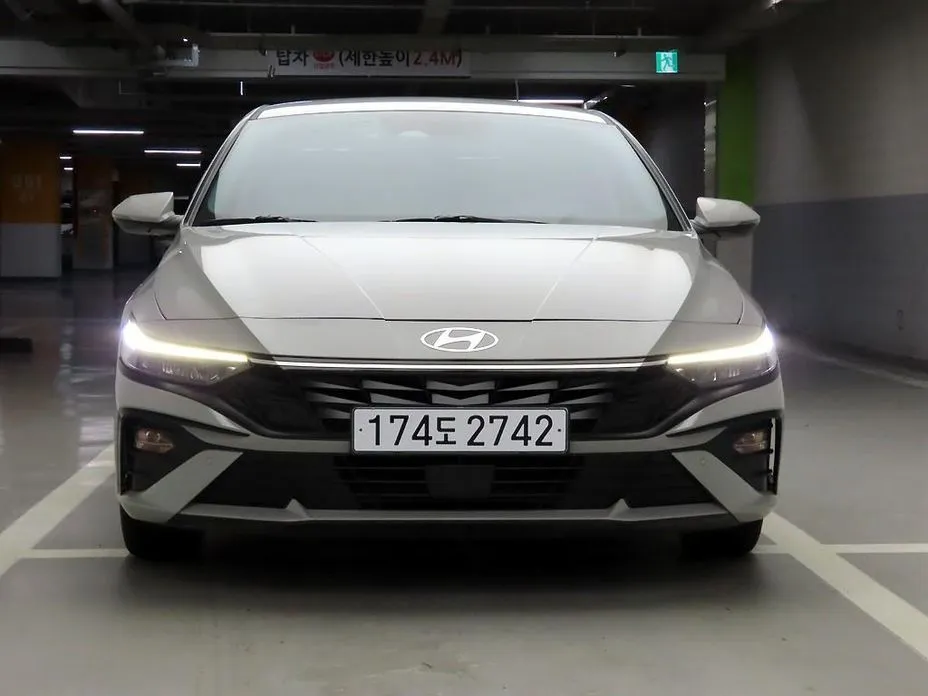 Hyundai AVANTE — фото 3