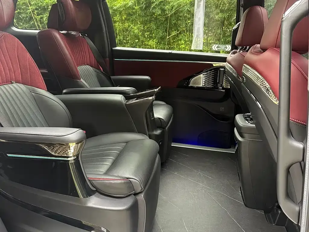 GAC Motor Trumpchi M8 — фото 4